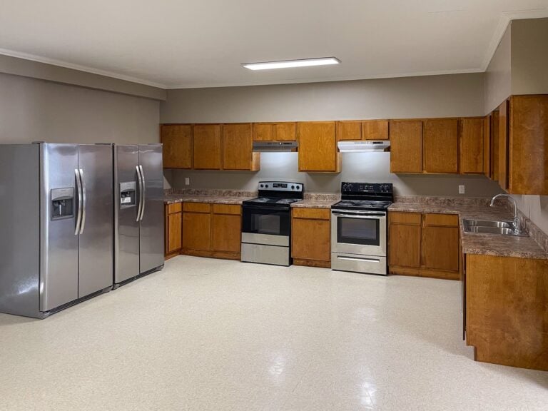 T1G common area kitchen
